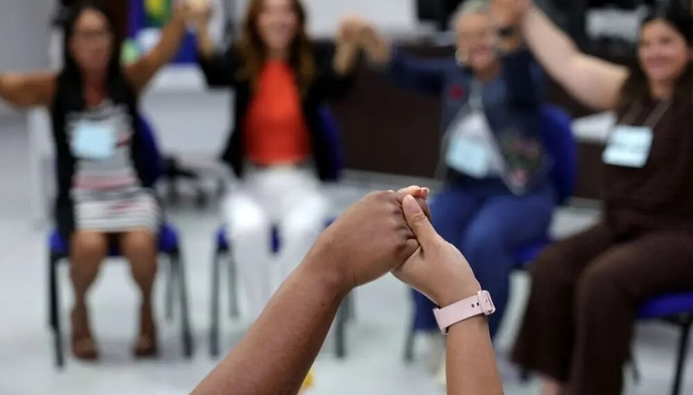 Mulheres de Sinop com medida protetiva podem falar e ser ouvidas no projeto ‘Renascendo em Círculos’