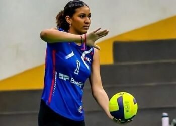 Atleta cuiabana cria vakinha para participar de Copa Nacional do Vôlei no Acre