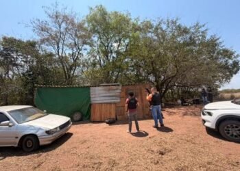 Tio é preso após denúncias de violência contra sobrinhos em Jaciara